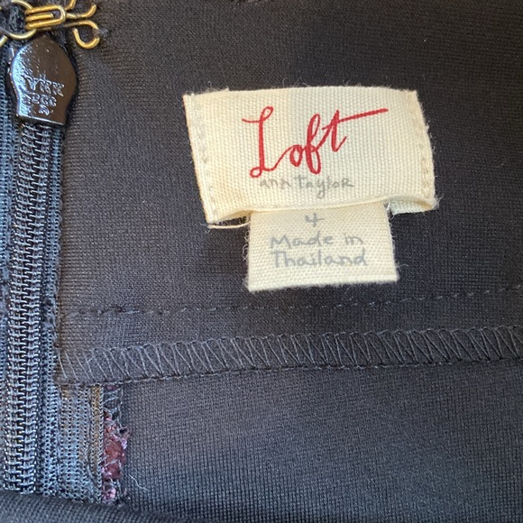 Ann Taylor Loft pencil skirt - Picture 2 of 6